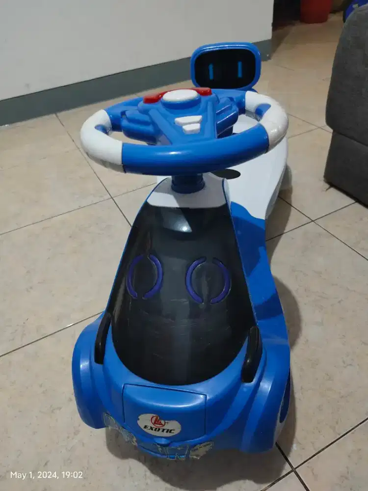 Mainan anak swing car exotic