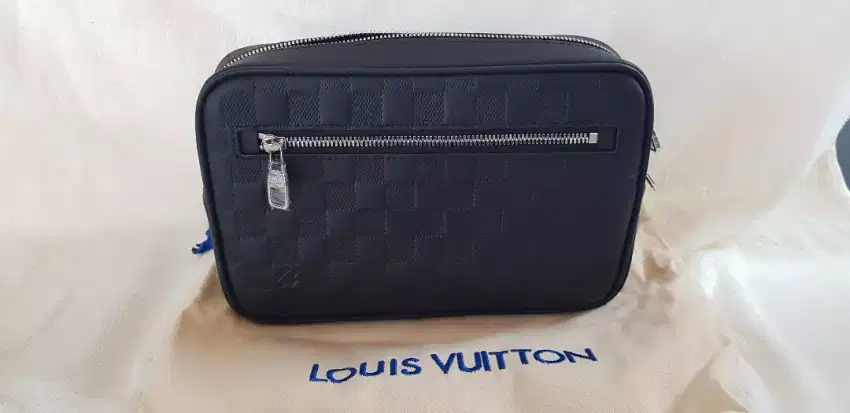 Louis Vuitton Kasai Clutch