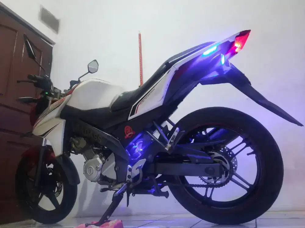 VIXION 2013 WARNA PUTIH