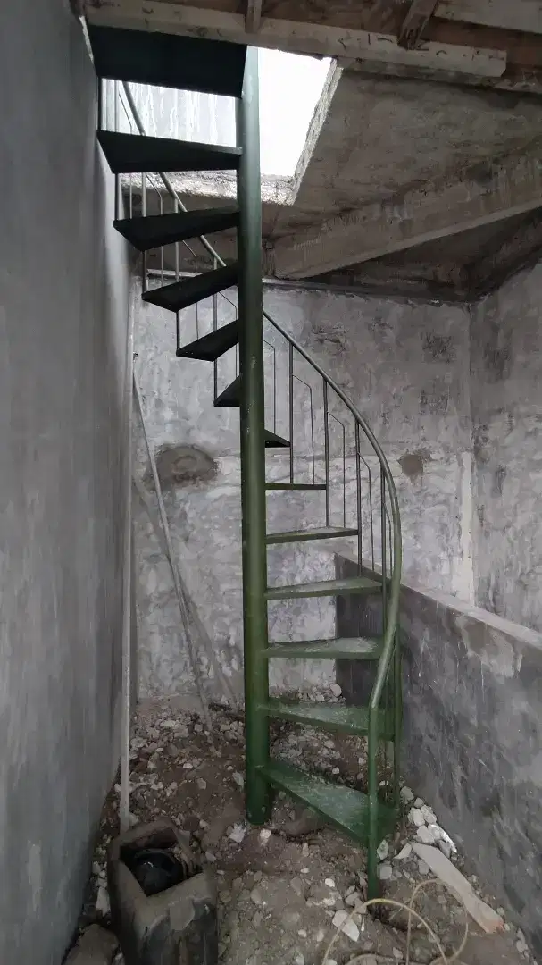 tangga putar/keong tinggi 3 meter