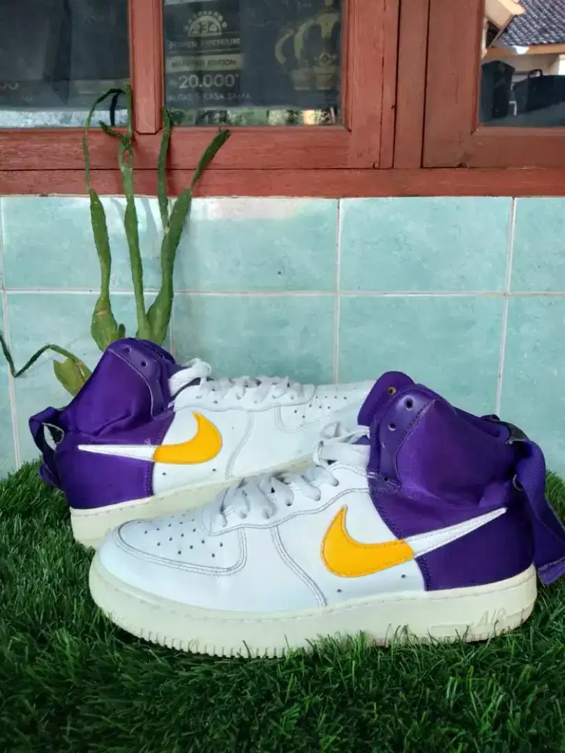 Jual sepatu Nike AF 1 colab NBA LA Lakers Size 42 insole 26.5 cm