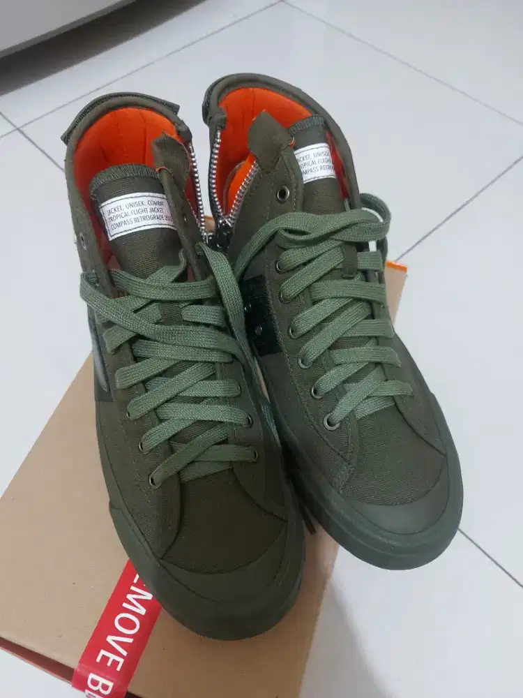 Compass fly jacket high