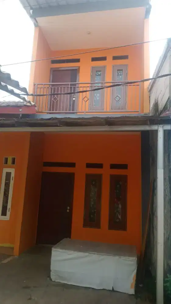 Disewakan rumah sebrang SDN 01 Sawangan Depok Rp1 jt/bln