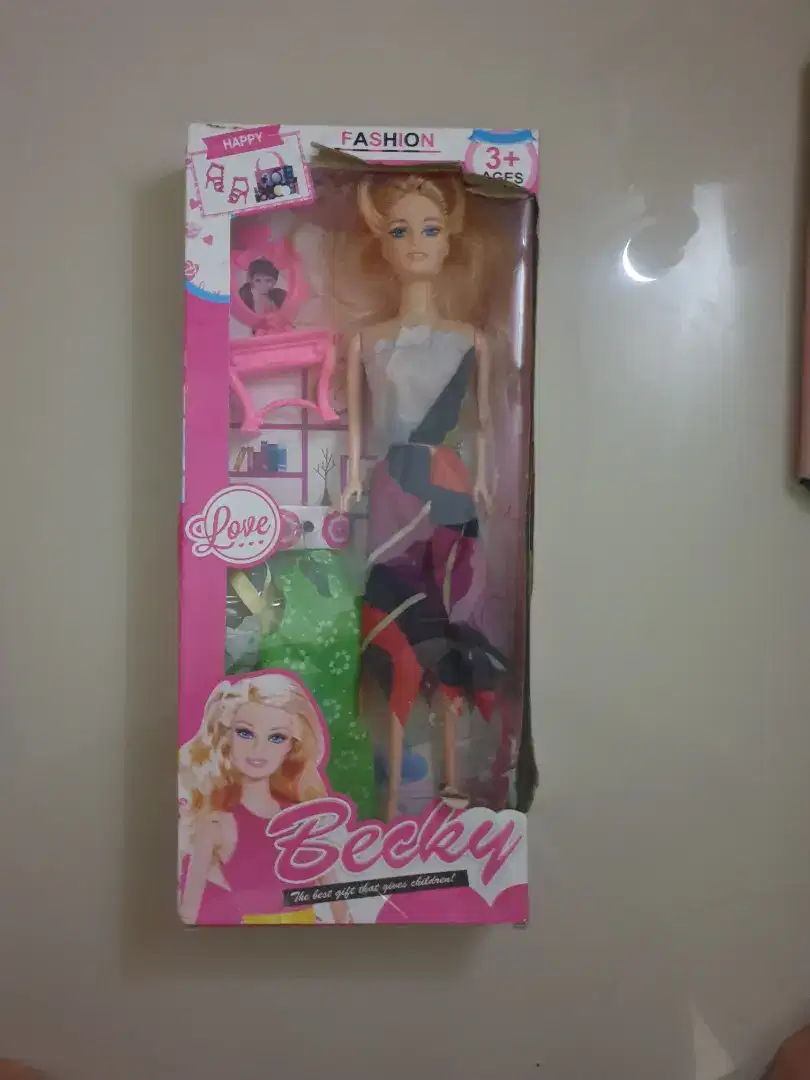 Boneka Barbie # doll Becky laris