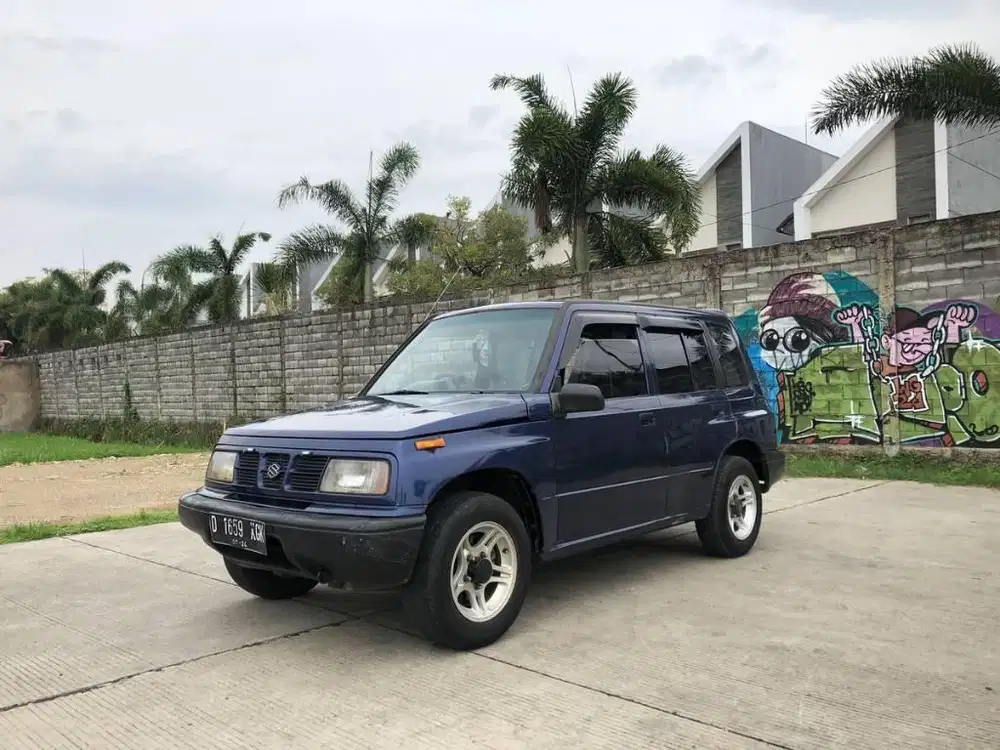 suzuki sidekick manual 2000 DP 15 jt - Mobil Bekas - 919897736