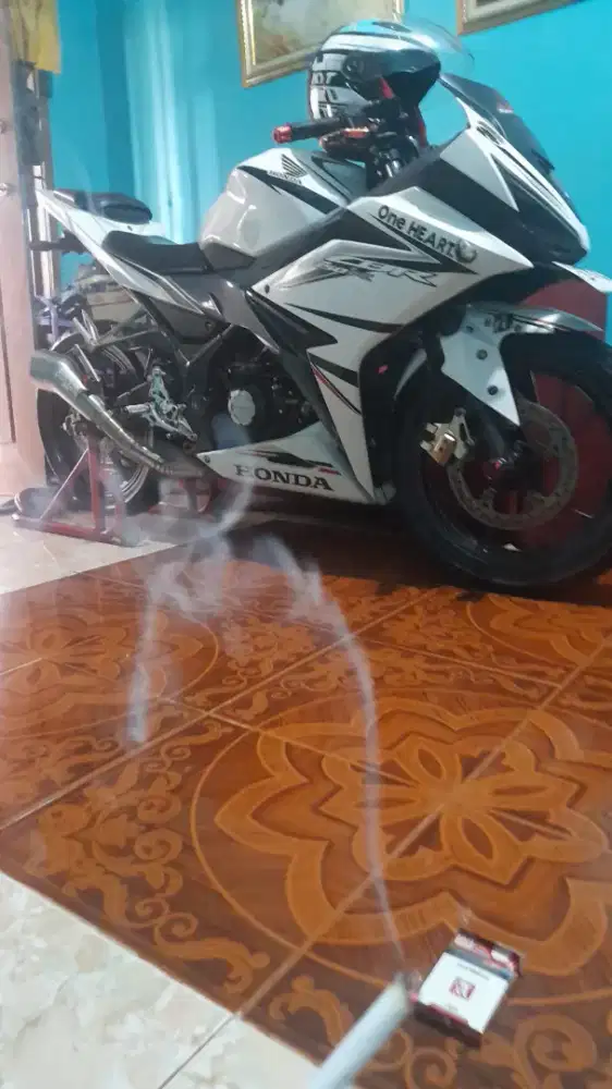 honda cbr 150 r