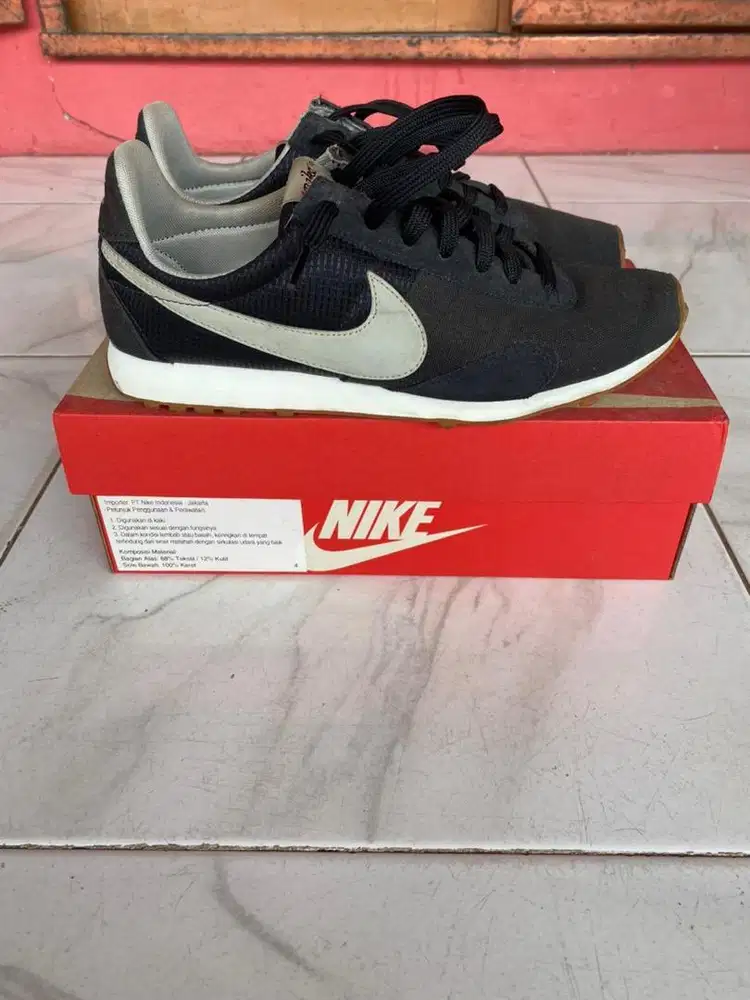 Sepatu nike ori