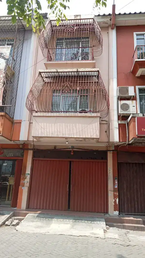 DiJual cepat Ruko di Taman Palem Lestari Jakarta Barat
