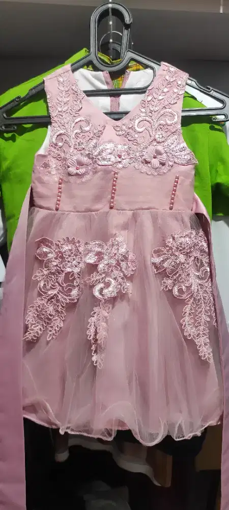 Dress anak warna dusti usia 1 tahun - 2 tahun