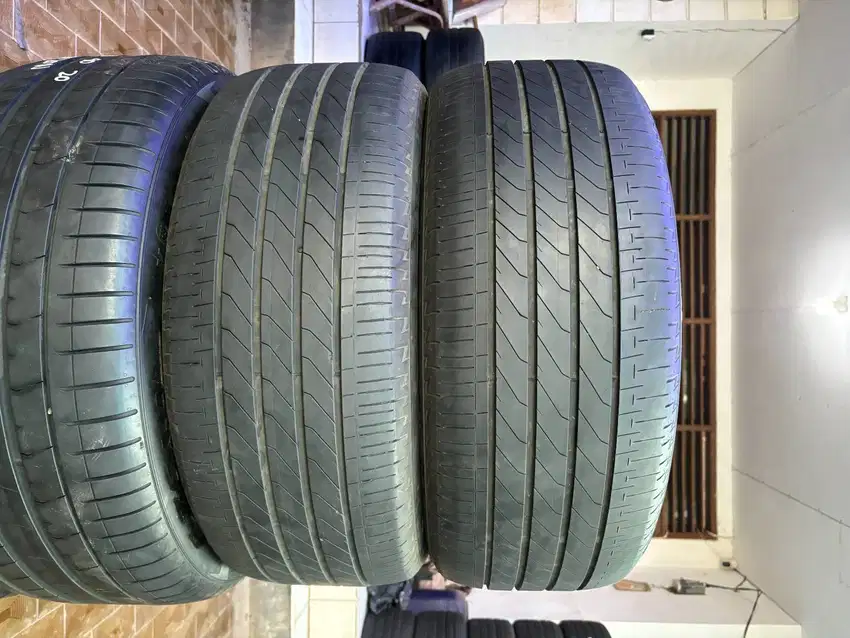 Ban Bridgestone Turanza T005a 235 50 r18 2pcs