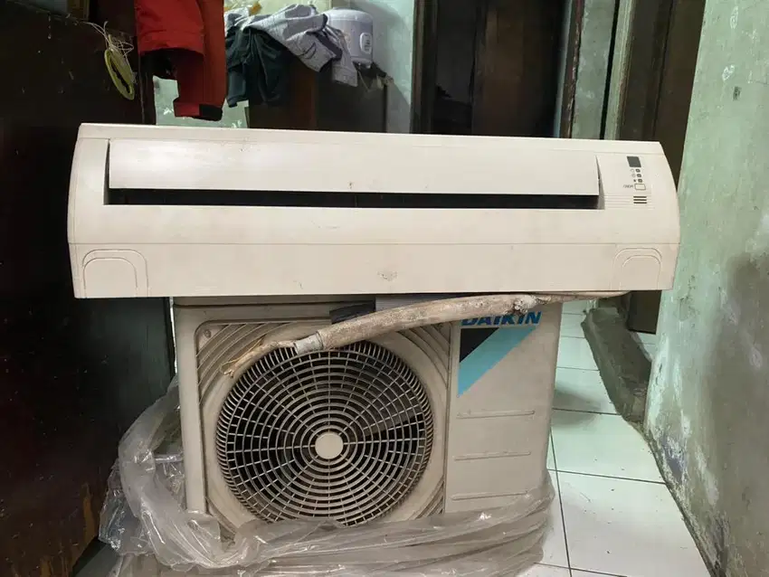 AC DAIKIN 1 pk outdoor dan indoor second