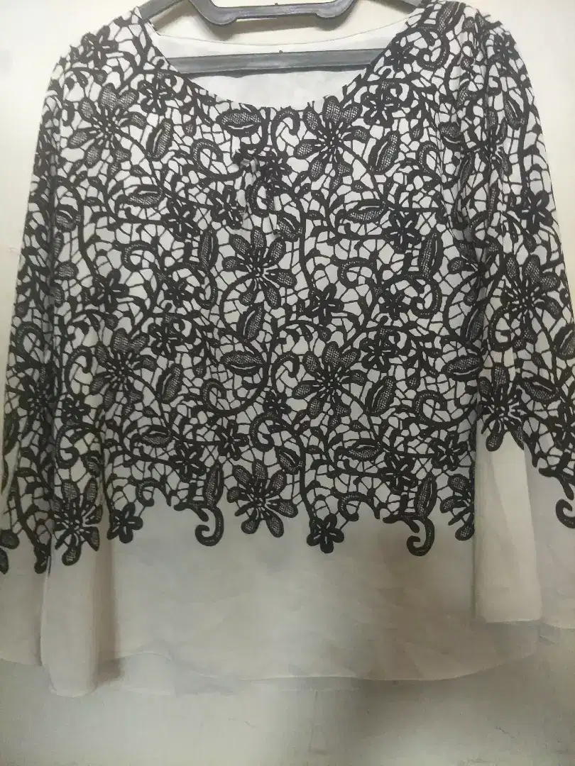 JUAL BAJU BRUKAT SERBA 15O RIBU CEPAT DAPAT.