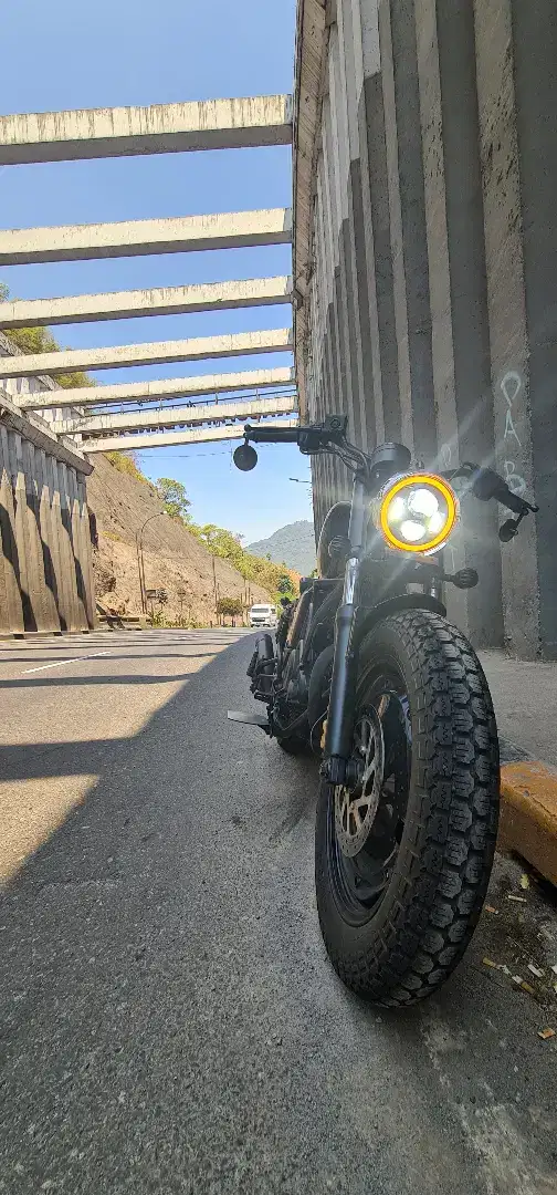 Yamaha bobber black custom