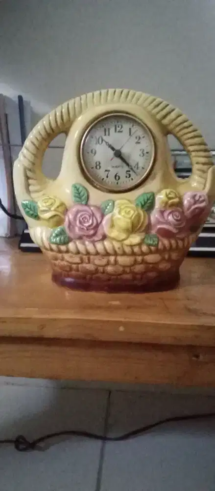 Porcelain Collectable Quartz Movement Clocks