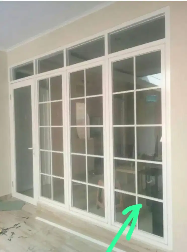 Jasa pemasangan kusen dan pintu aluminium