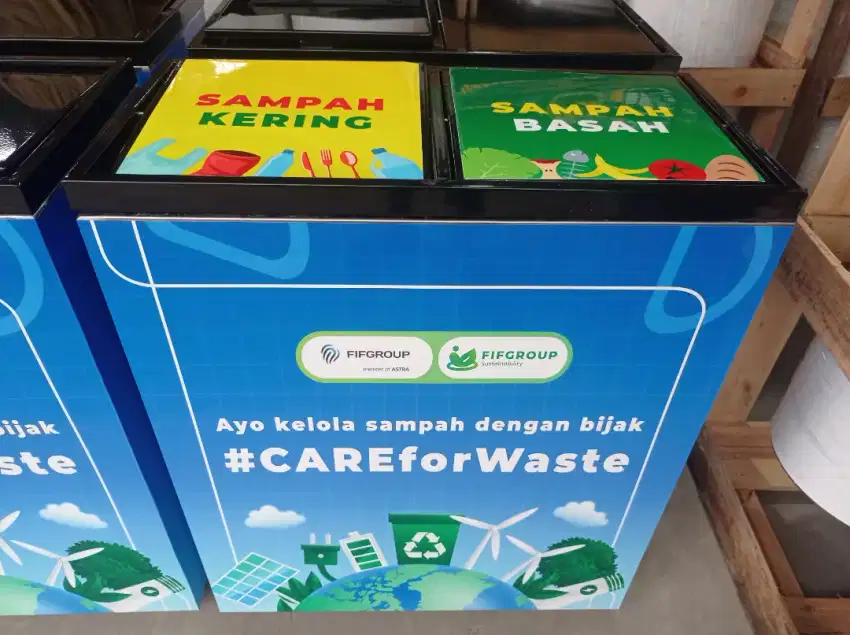 Tempat sampah kotak 2 in 1