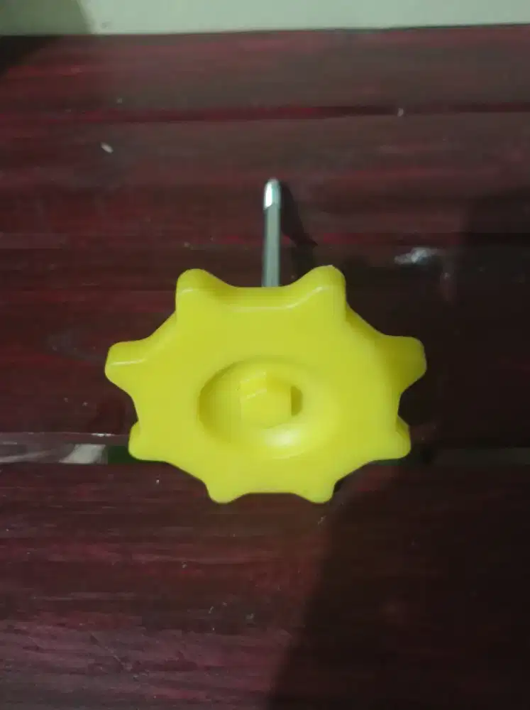 Kunci putaran ban serep Ayla Agya original bawaan Daihatsu