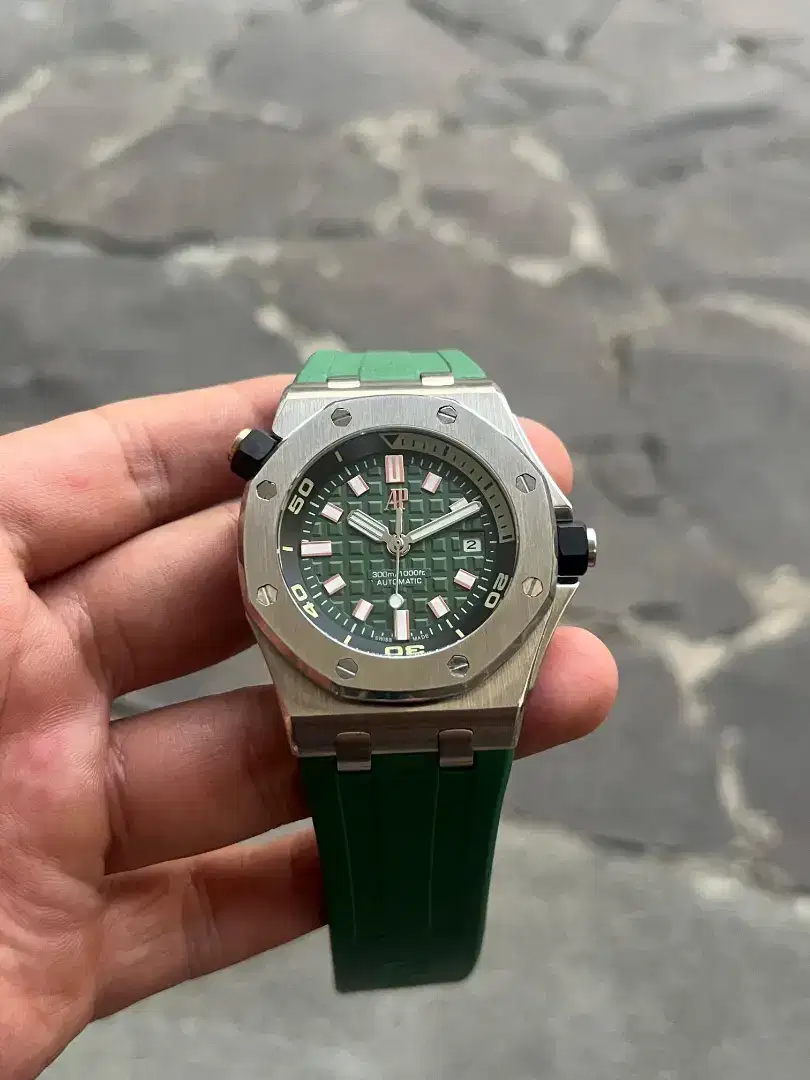 AUDEMARS PIGUET GREEN AUTOMATIC