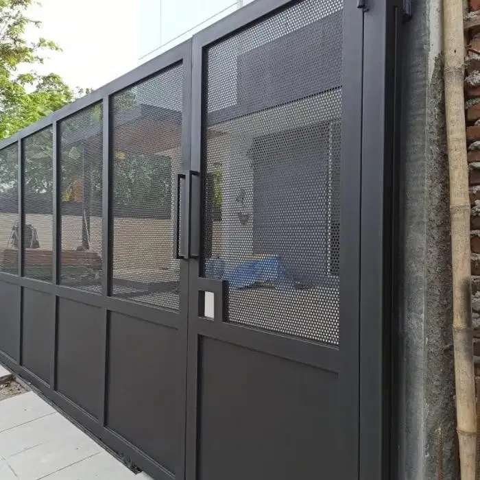 Pintu pagar minimalis. Pintu pagar expandet. Pintu pagar perforated