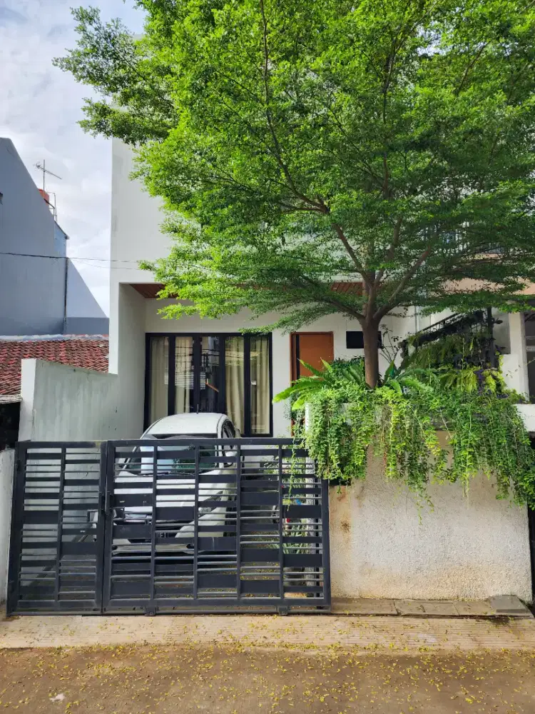 RUMAH MINIMALIS JAPAN SKANDINAVIA KELAPA GADING DIJUAL BESERTA ISINYA