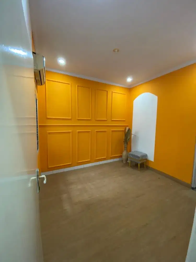 DISEWAKAN RUMAH SEMI FURNISHED