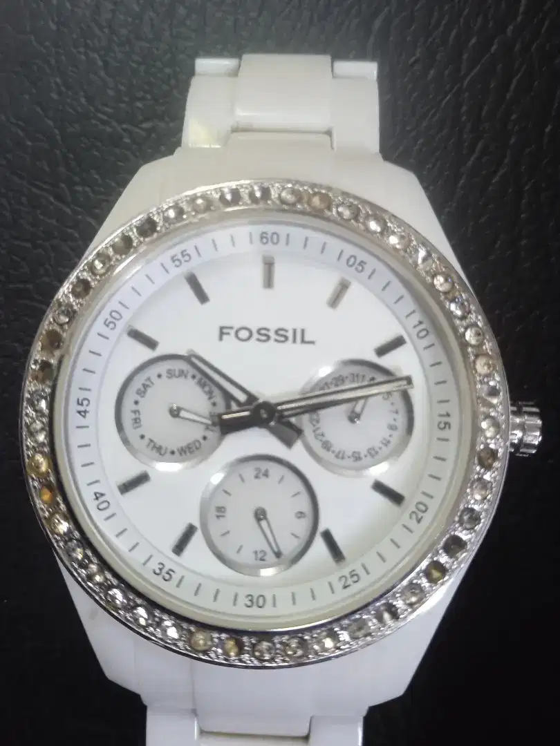 Fossil original wanita