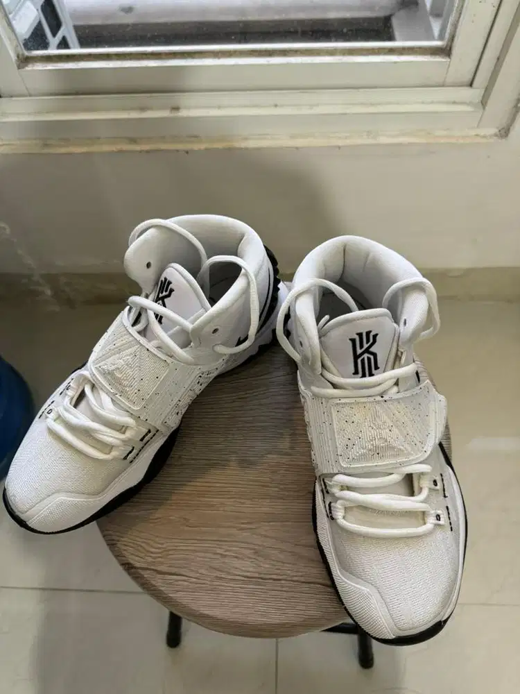 Sepatu Nike Kyrie 6 White