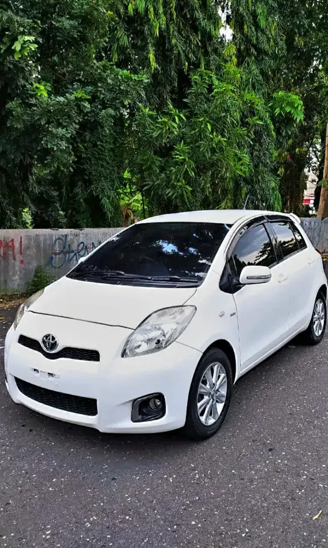 Yaris J 2013 1.5Manual Putih(H) Tg-2 Lowkm Original Top Condition