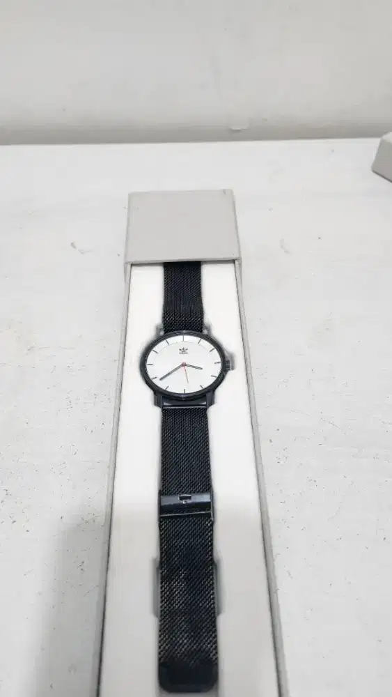 Adidas District M1 Warna Hitam