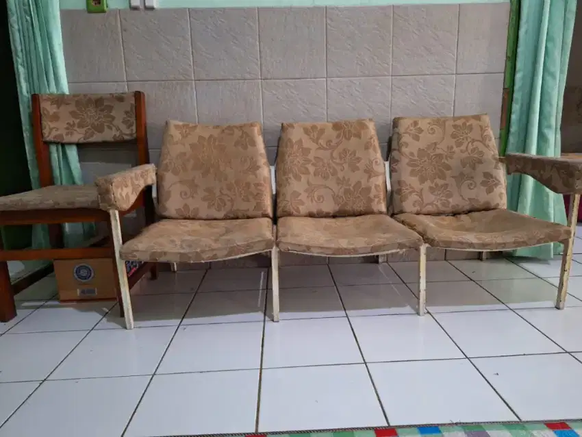 Kursi rangka besi + 1kursi jati