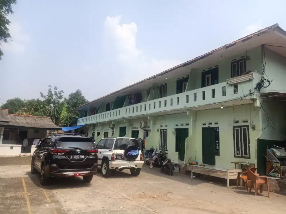 Kontrakan sisa yg kosong 4 kamar lantai bawah dan atas