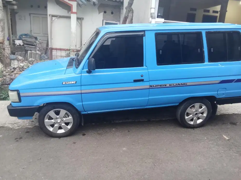Toyota Kijang 1987 Bensin