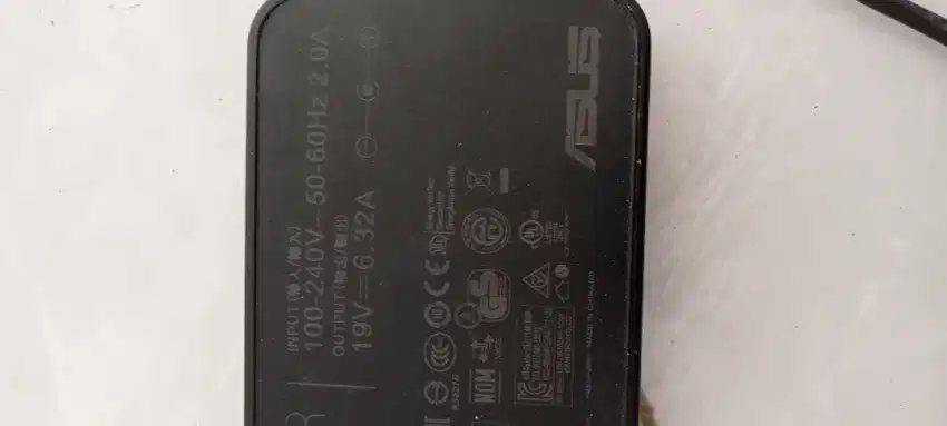 Adaptor laptop asus 6 amper original