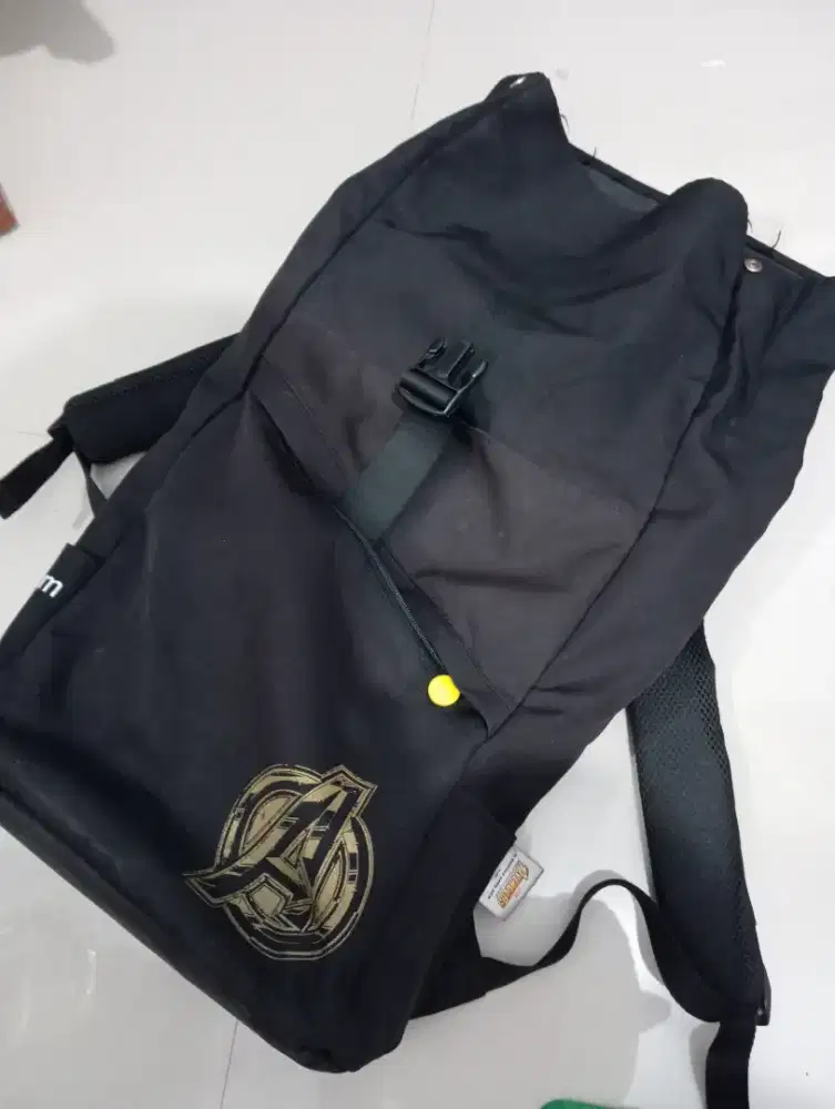 Tas tiket. com hitam