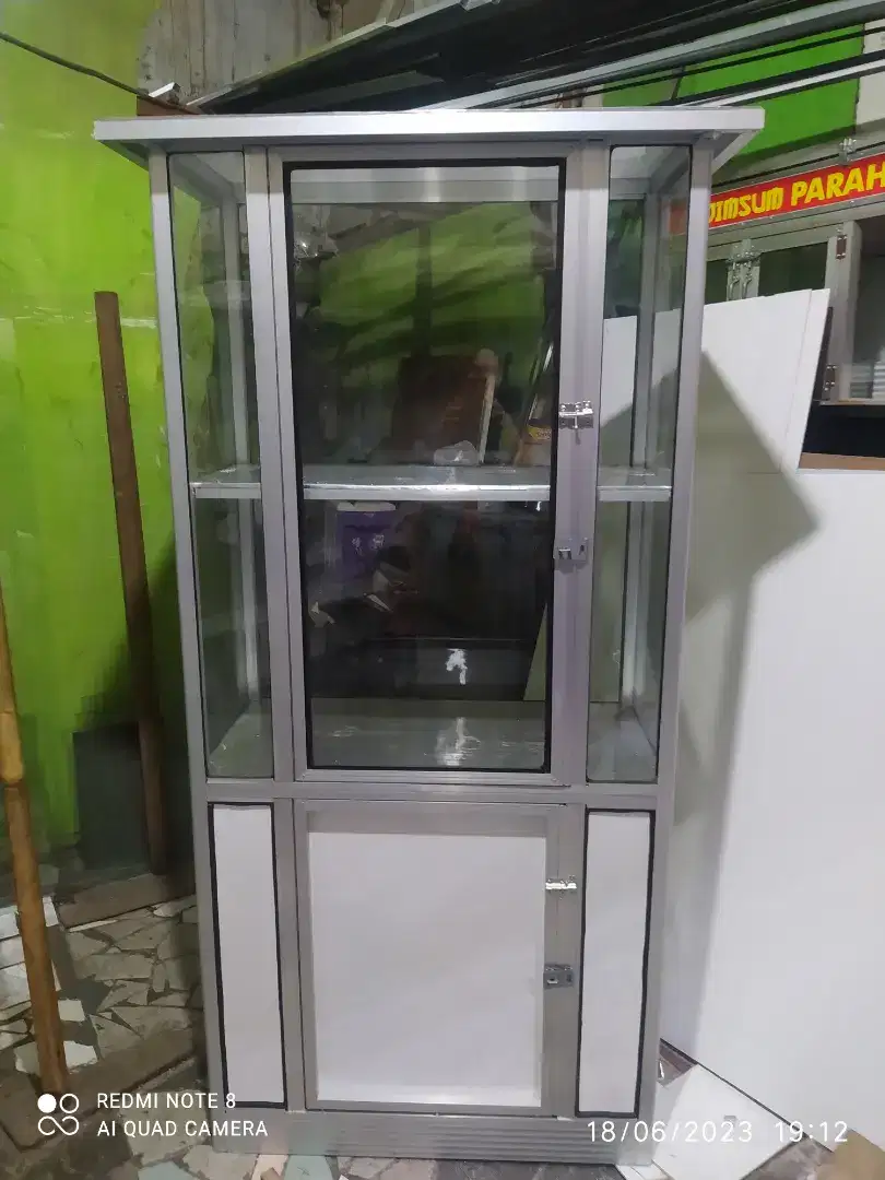 Jual etalase bensin eceran