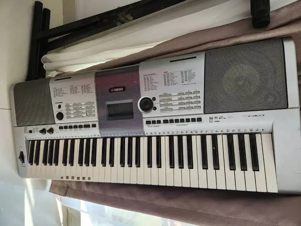 Keyboard Yamaha PSR E403 Kondisi Mulus