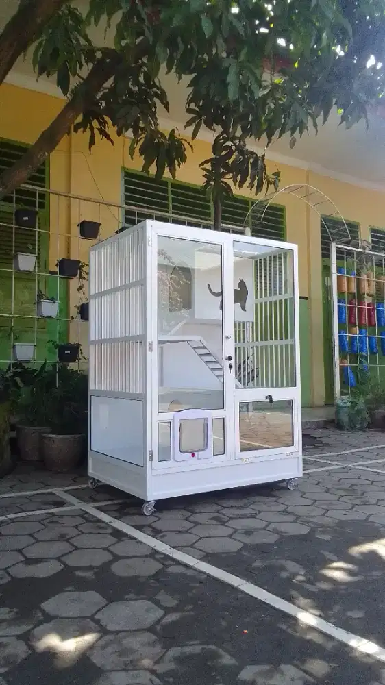 Kandang Kucing Mewah