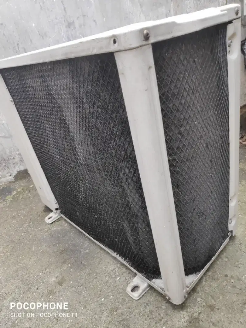 Outdoor  AC  Lg  3/4 Pk