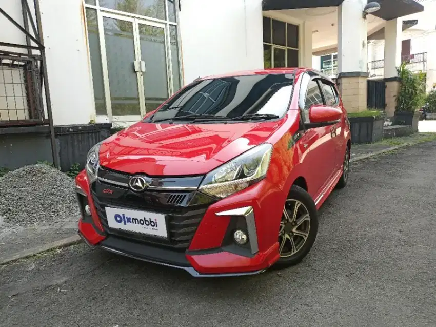 like new - DAIHATSU AYLA 1.2 R Deluxe Bensin A/T 2021 MERAH