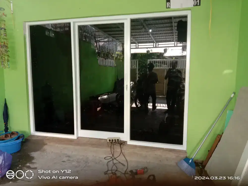 Jendela pintu aluminium