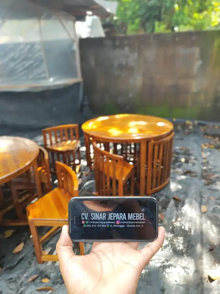 MEJA MAKAN SET 6 KURSI