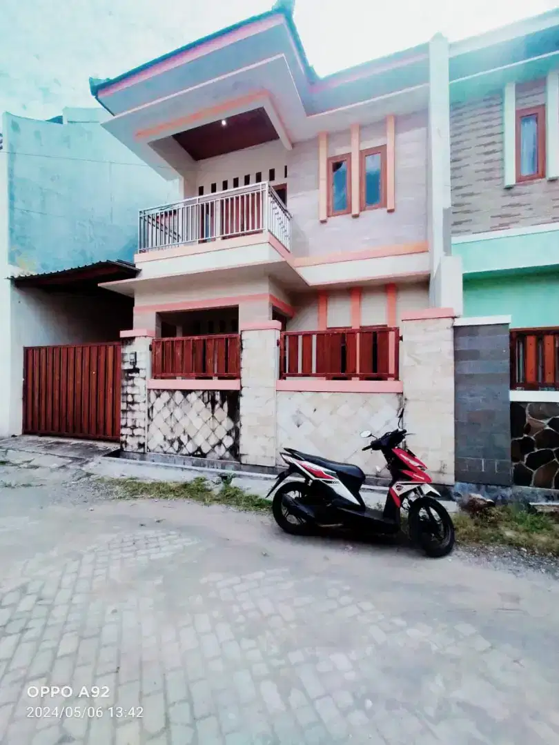 Rumah sumber 103Mt, 4Kt, 2Km, 2lantai, banjarsari, solo