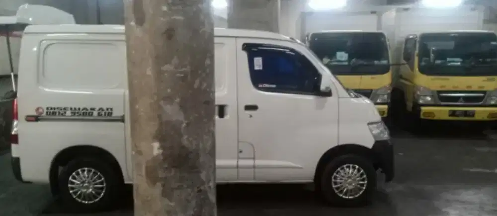 Sewa mobil box dan blind van