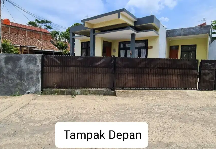 DIJUAL RUMAH/DISEWAKAN SEMI FURNISH VIEW GUNUNG