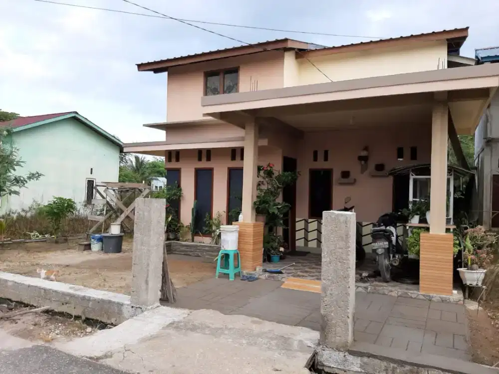 Jual rumah 2 lantai SHM murah bebas banjir