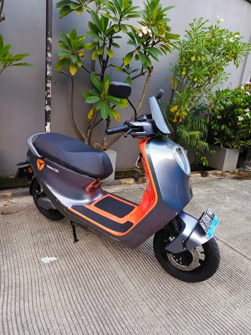 Dijual motor listrik Yadea tipe g6 tahun 2023