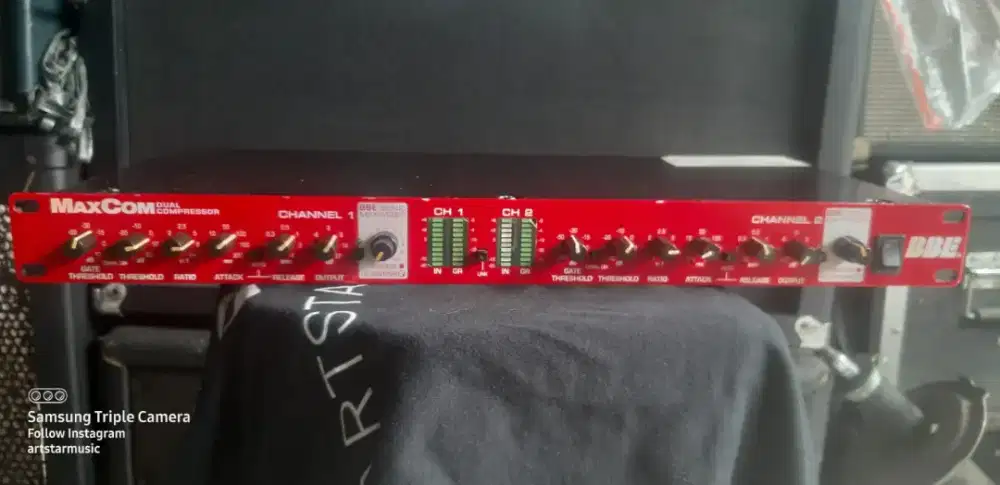 Mixer yamaha studiomaster betavo rane