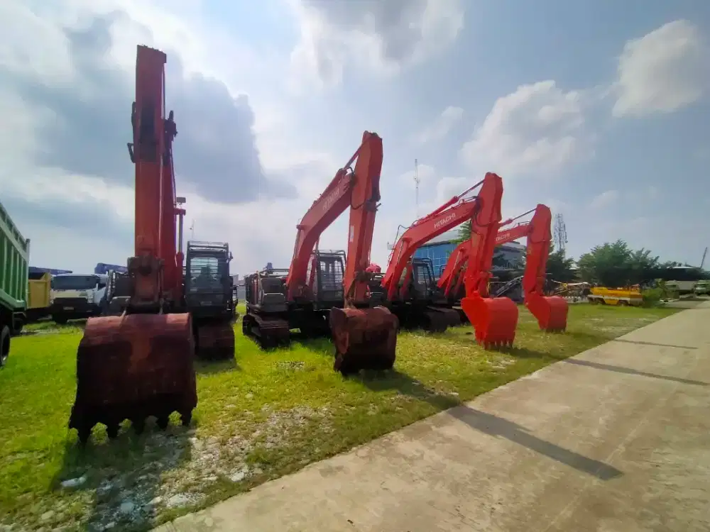 Alat Berat Build Used Japan