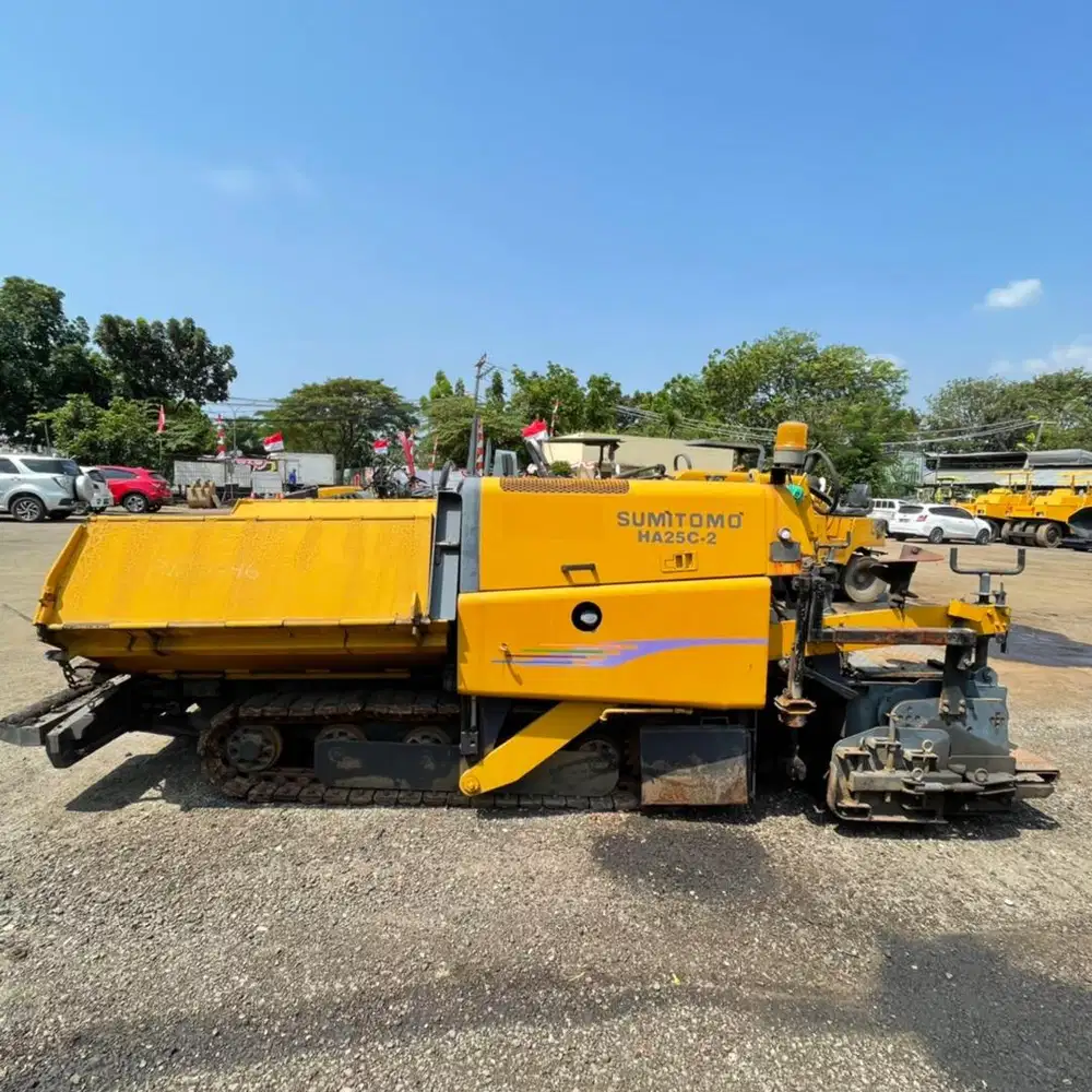 Dijual !  Asphalt Finisher Sumitomo HA25C. Wide 2,5 mtr. Ex Japan