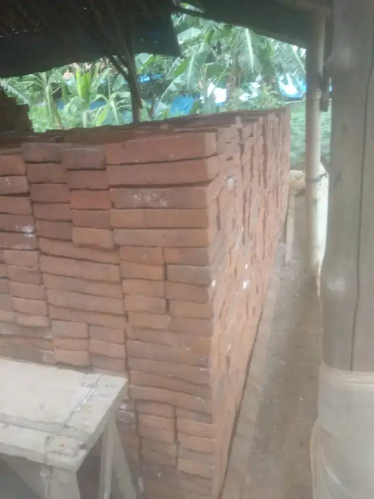 Bata merah bagus kuat